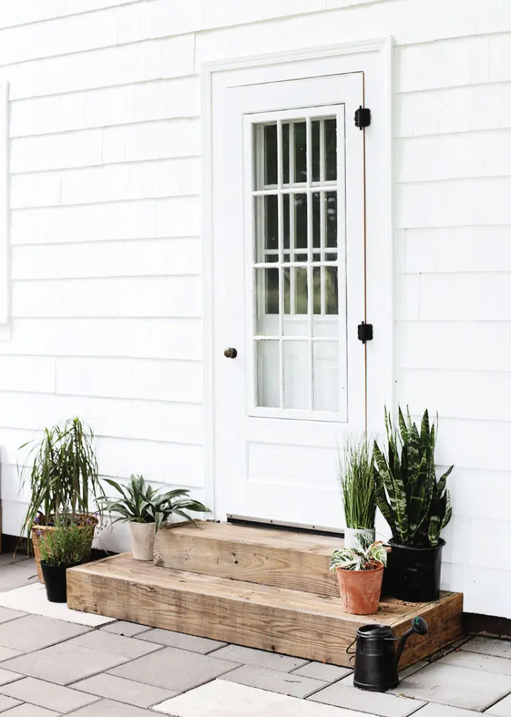 It's easy to build outdoor wood steps from scraps