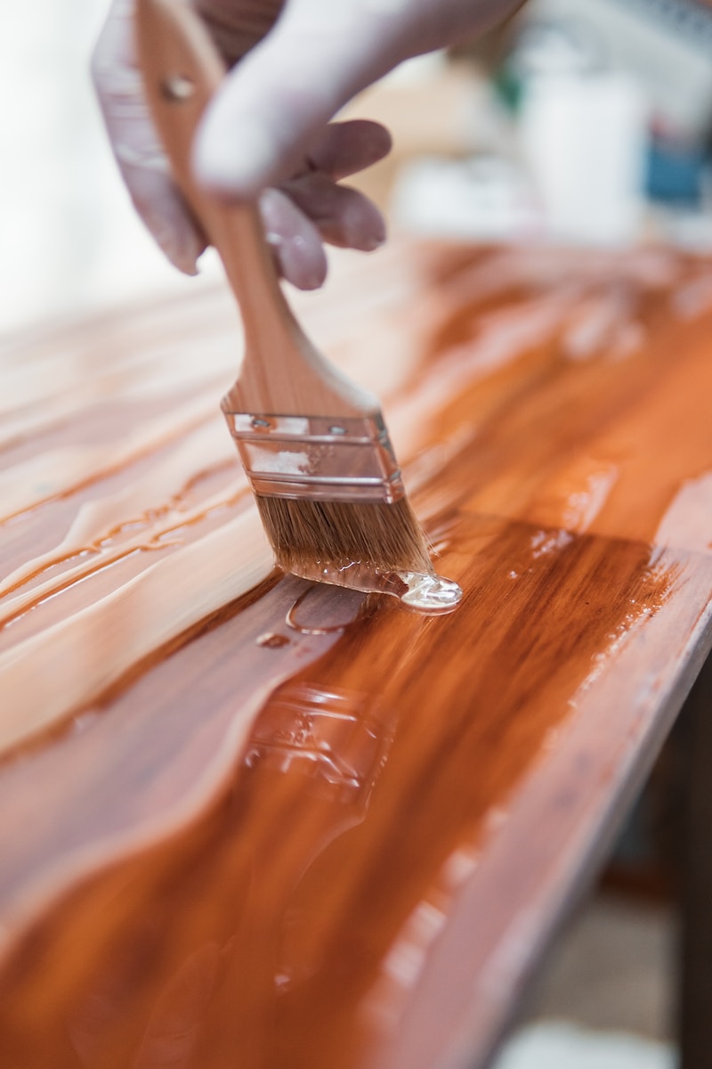 Wood Finishes Guide: Applying Varnish, Shellac, and Lacquer